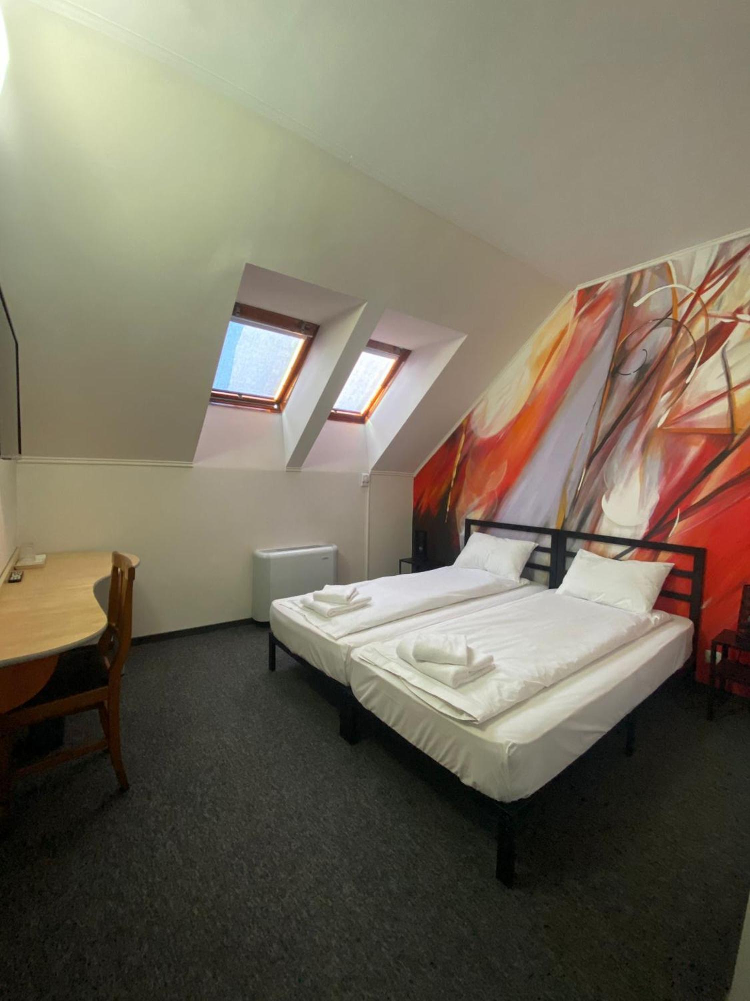 Hotel Stadion Nagyvárad Kültér fotó